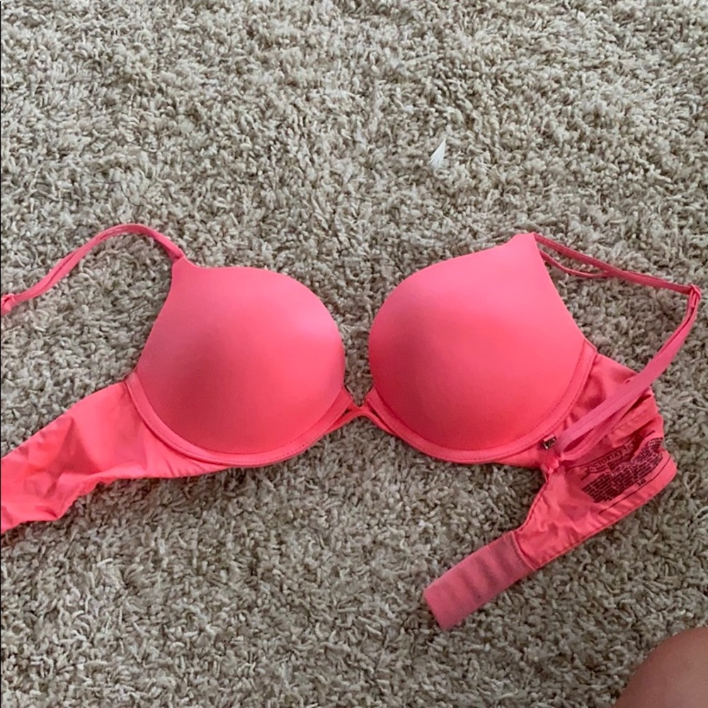 Victoria’s Secret push up bra